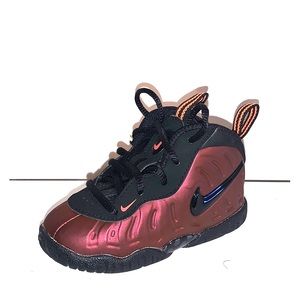 Nike Toddler Boys Foams Shoes- Size 5C